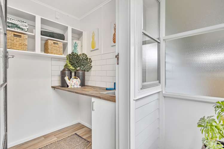 162 Robertson Road Mangere East_12