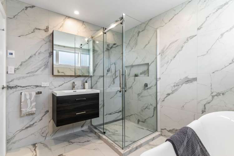 966 Whangaparaoa Road Manly_8