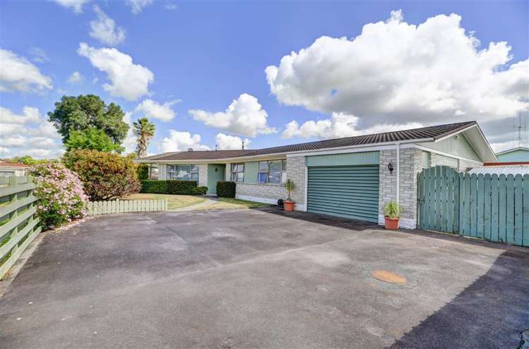 8 Dalgliesh Avenue Forest Lake_21