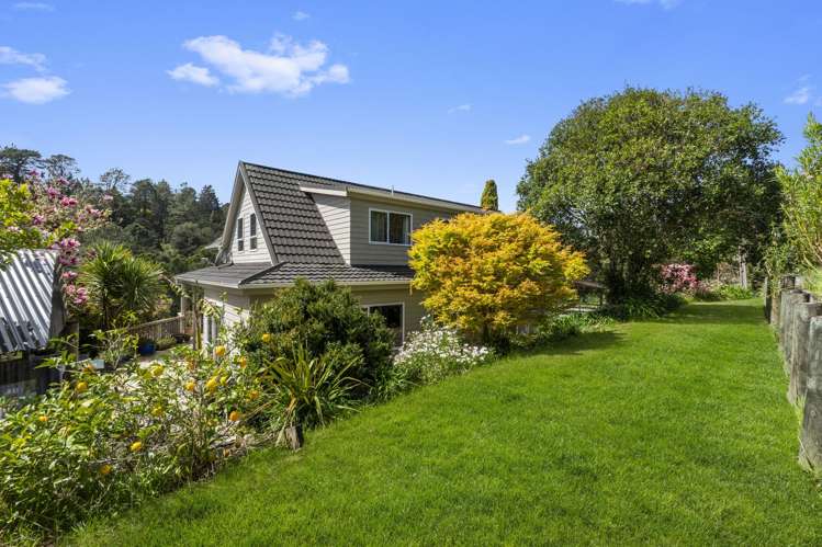 1180 East Coast Road Redvale_27