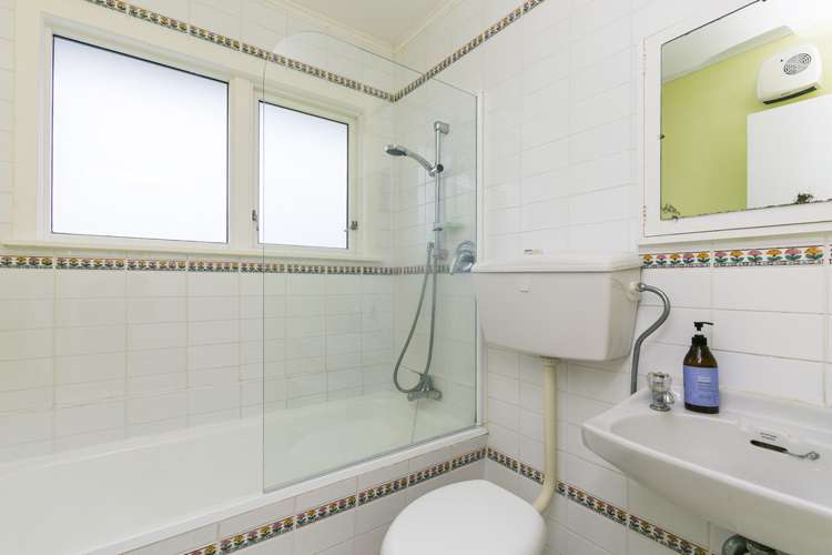 6/139 Queens Drive Lyall Bay_5