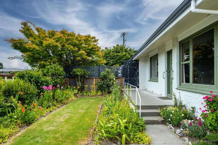 2/4 Mckenzie Street Geraldine_1