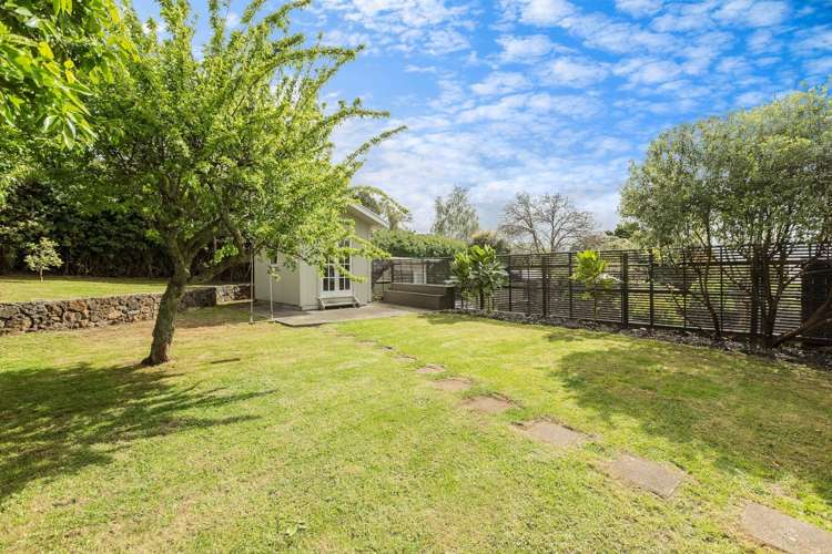 126 Peary Road Mount Eden_24