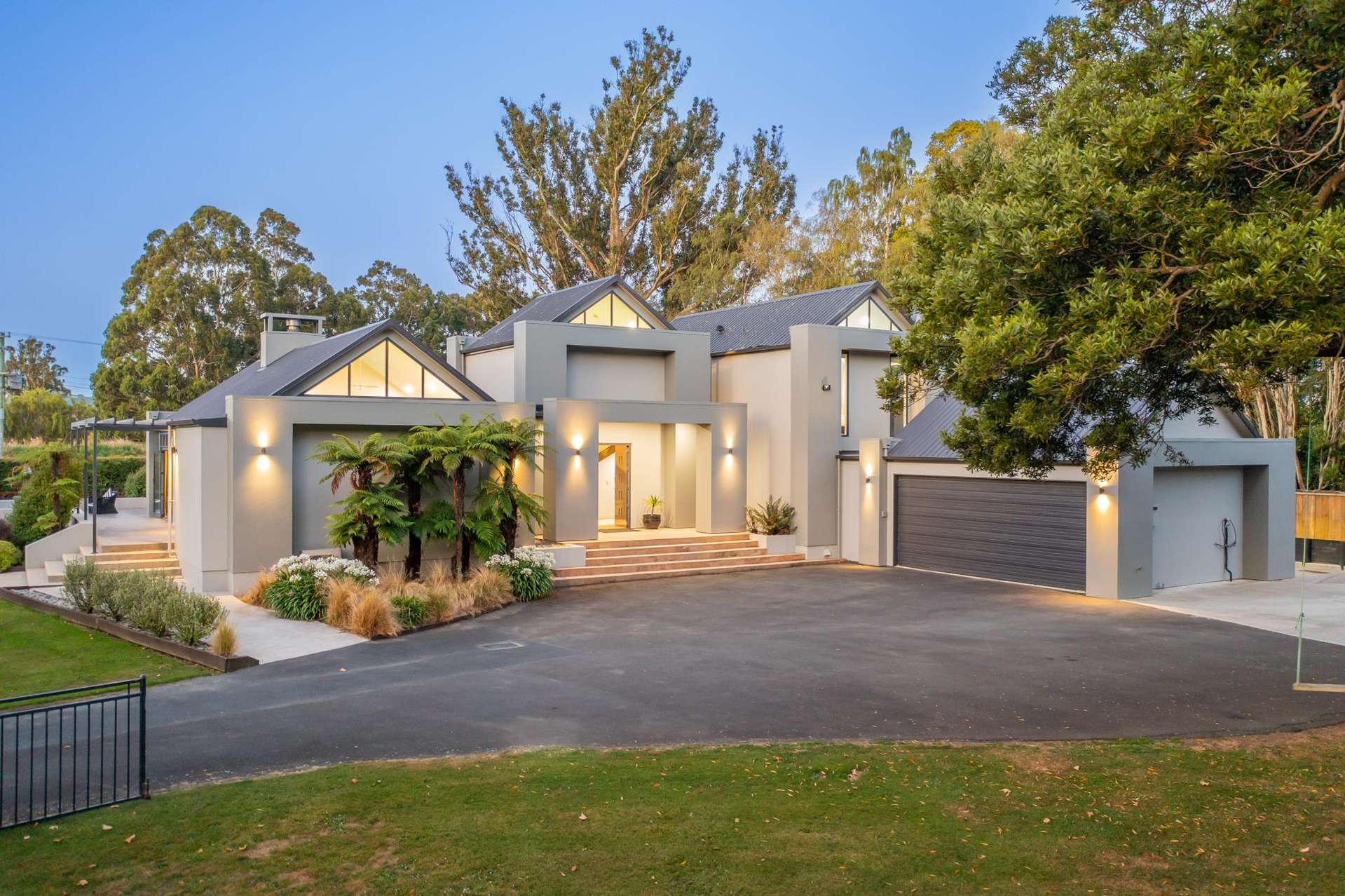 105 Gladstone Road South East Taieri_0