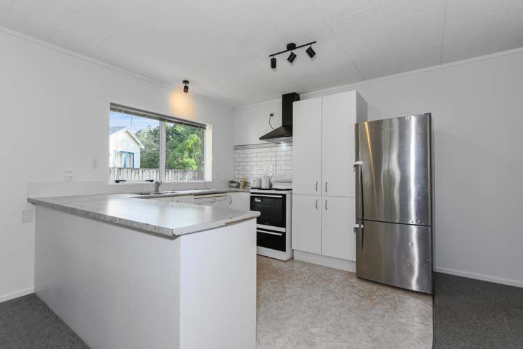 2 Paramu Avenue Birkdale_10