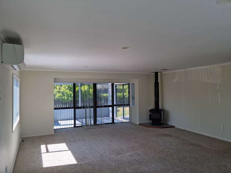 3 Cynthia Crescent Te Aroha_3