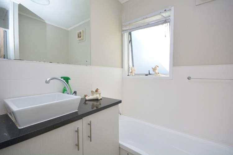 2 Sunlands Drive Manurewa_3