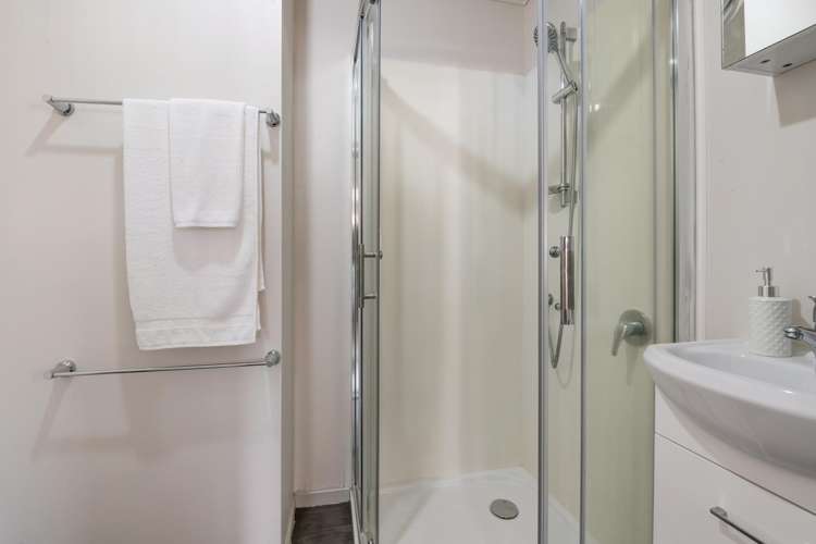 1/179 Centreway Road Orewa_18