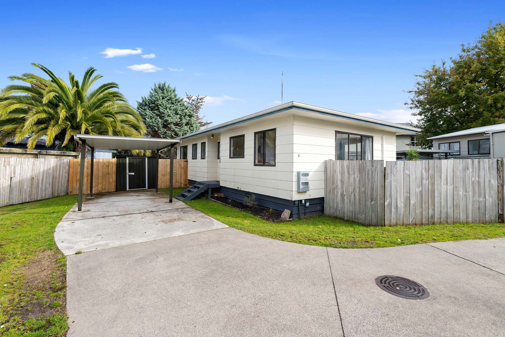 28a Grayson Avenue Mangakakahi_0