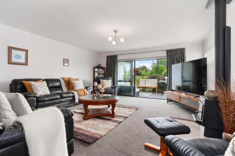 5 Camellia Lane Carterton_9