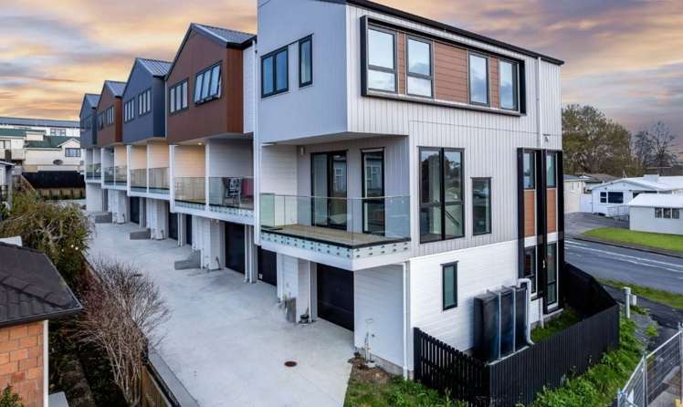8/2 Reeves Road Pakuranga_3