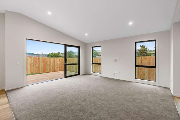 23 Blackhead Road Blackhead_30