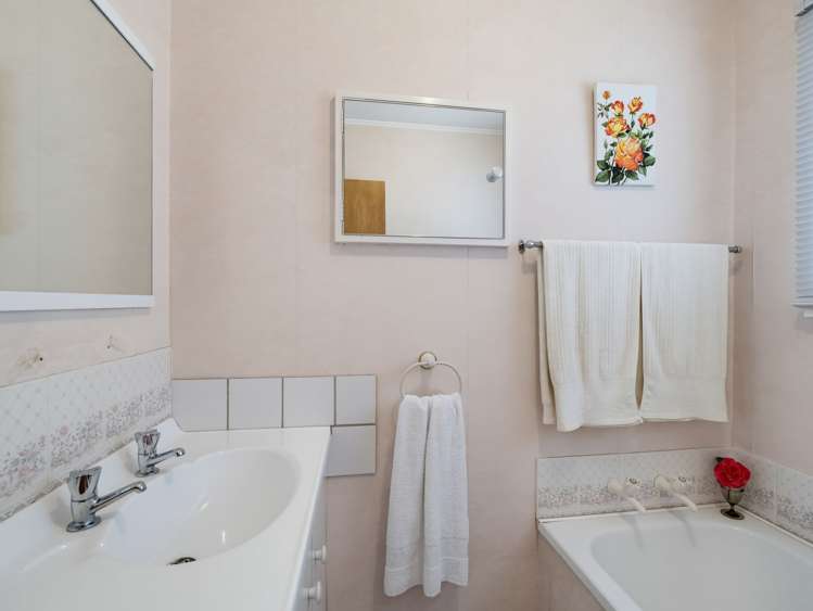 15 Caxton Street Onekawa_16