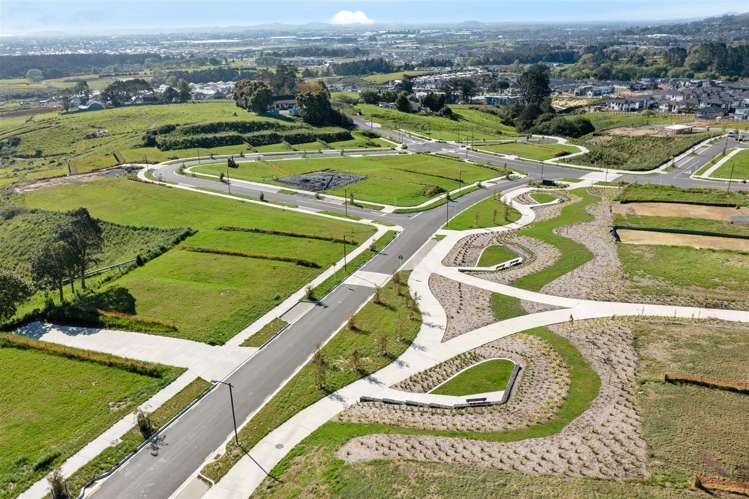 6 Bendridge Street Flat Bush_1