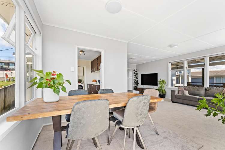 19 Rishworth Avenue Stanmore Bay_6