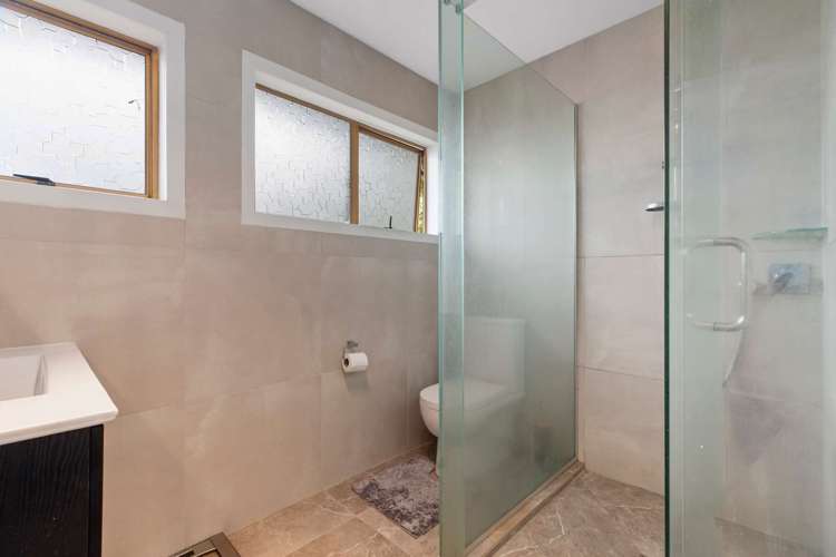 2 Metcalfe Road Henderson_11