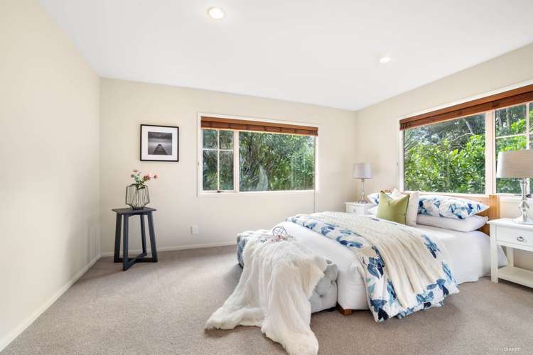 49 Staincross Street Green Bay_9