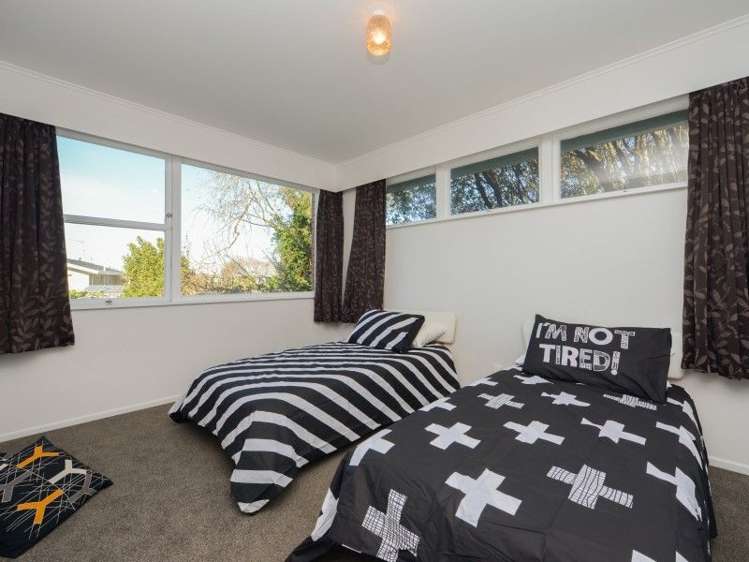 6 Joanna Place Deanwell_6