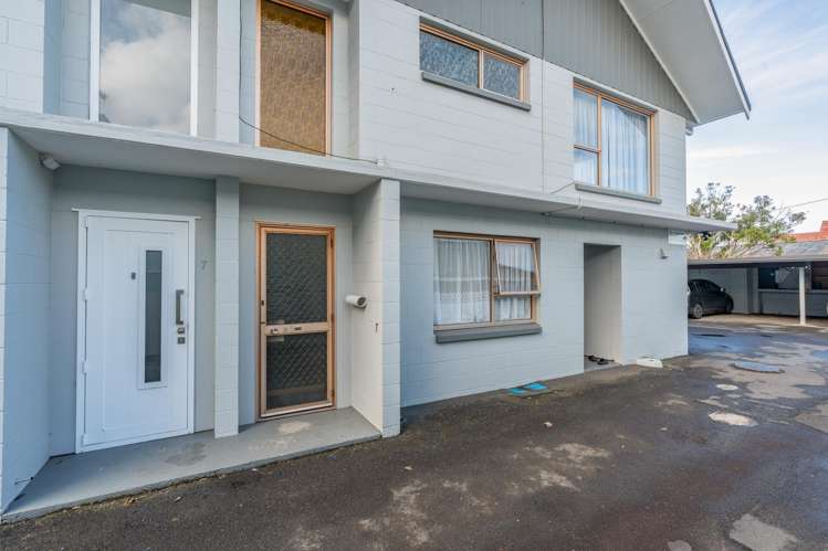8/14 Wellington Street Hamilton East_7