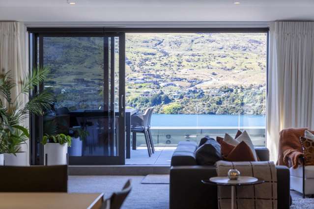 Penthouse Lakefront Living at Avani Queenstown