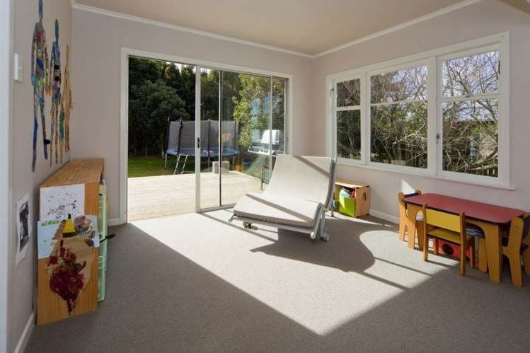 1 Helga Crescent Te Atatu Peninsula_22