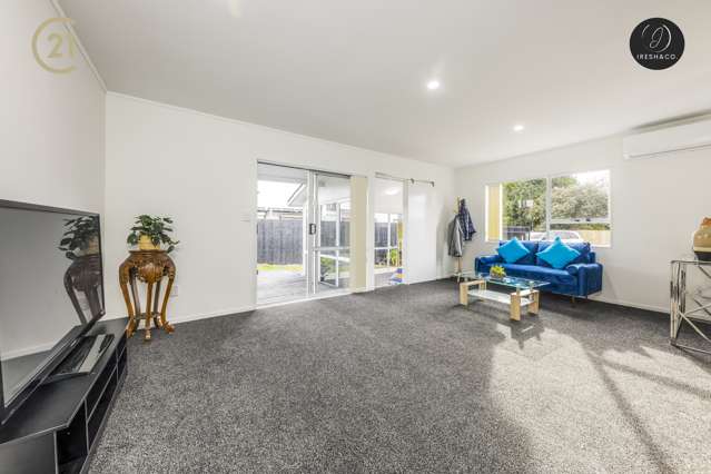 2/11 Rollerson Street Papakura_3