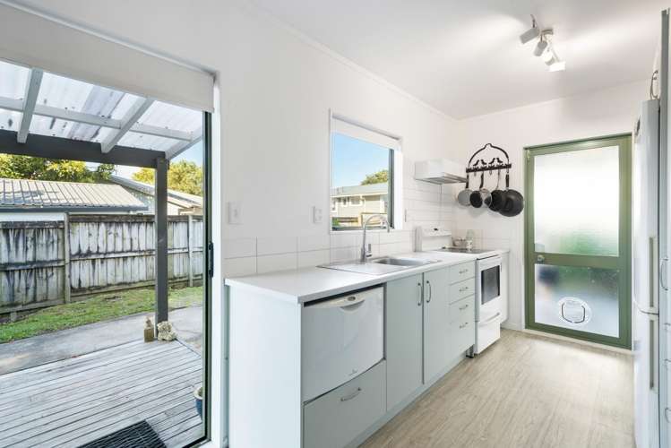 29B Henderson Crescent_2