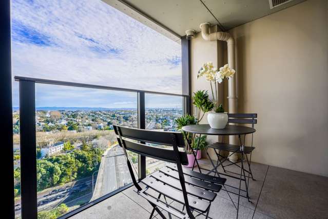 Sub-Penthouse Living + Car Park – Union & Co