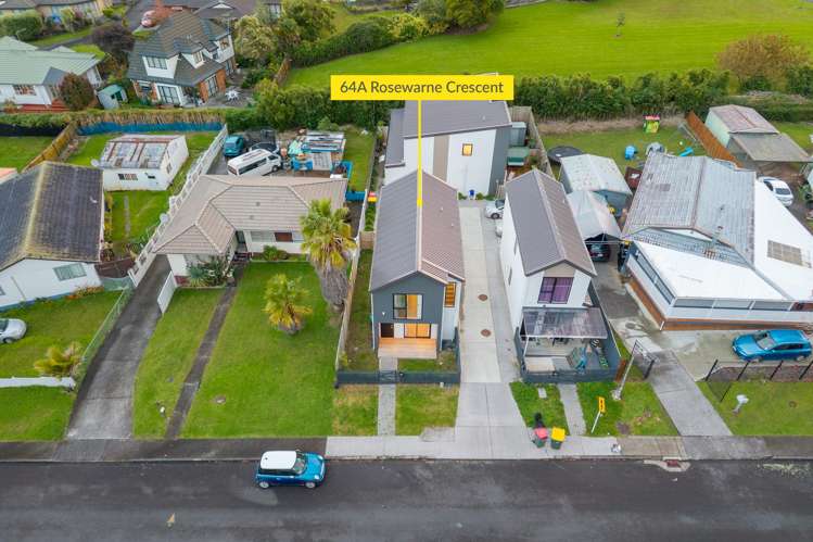 64A Rosewarne Crescent Glendene_17