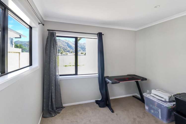 32 Harry Martin Lane Wainuiomata_9