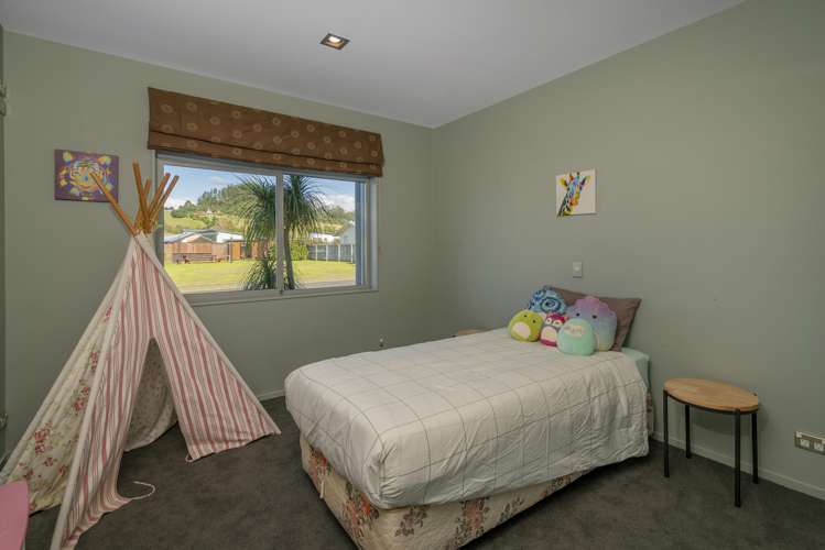 4 Hawk Hill Crescent Cooks Beach_19