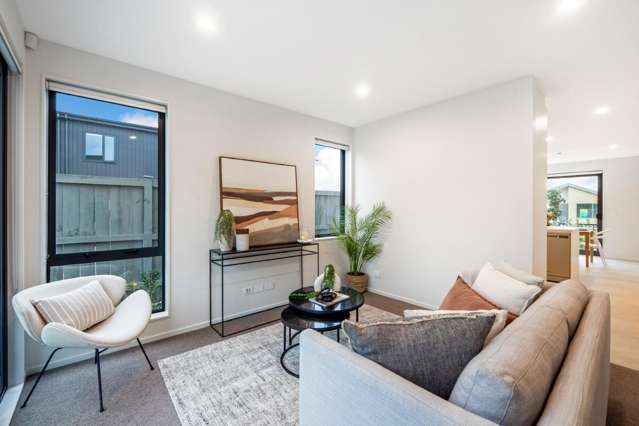 Stylish Living in Park Green, Karaka
