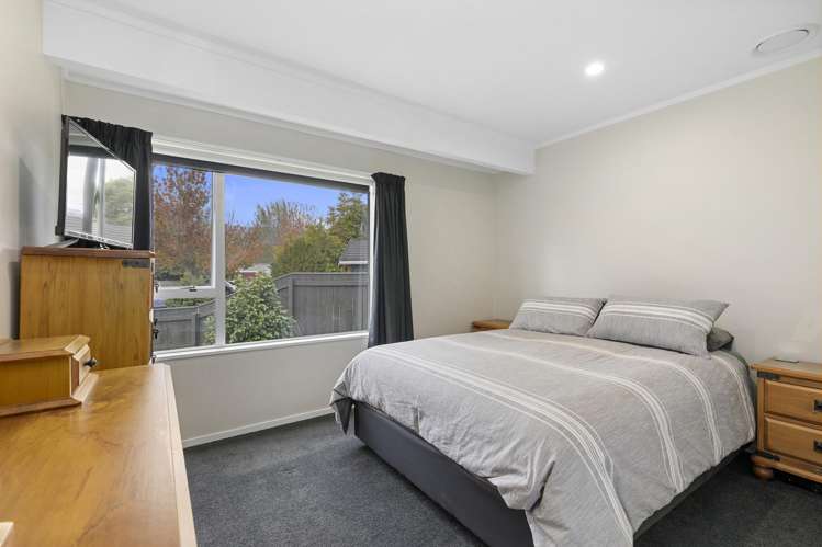 17 Memphis Grove Totara Park_11