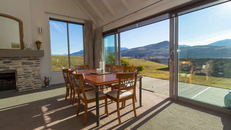 13 Jean Robins Drive Dalefield/Wakatipu Basin_9