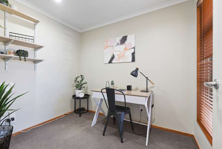 18 Gibbston Close Huntington_18