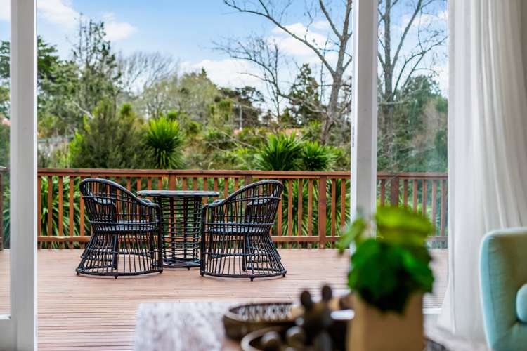 518d West Coast Road Oratia_13