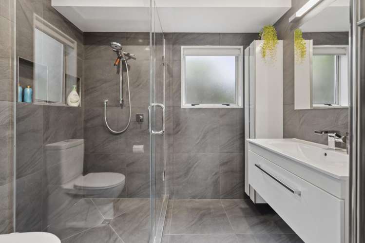 6 Perendale Close Somerville_19