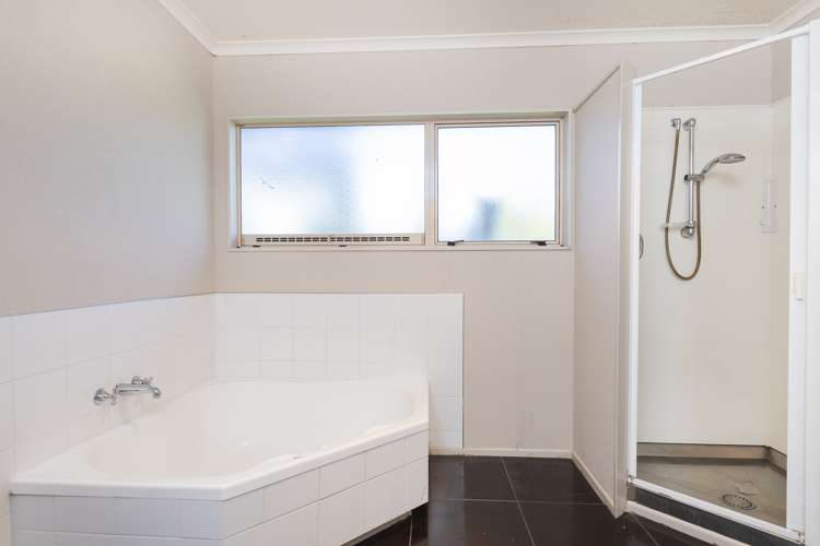 1 Island Road Whataupoko_19