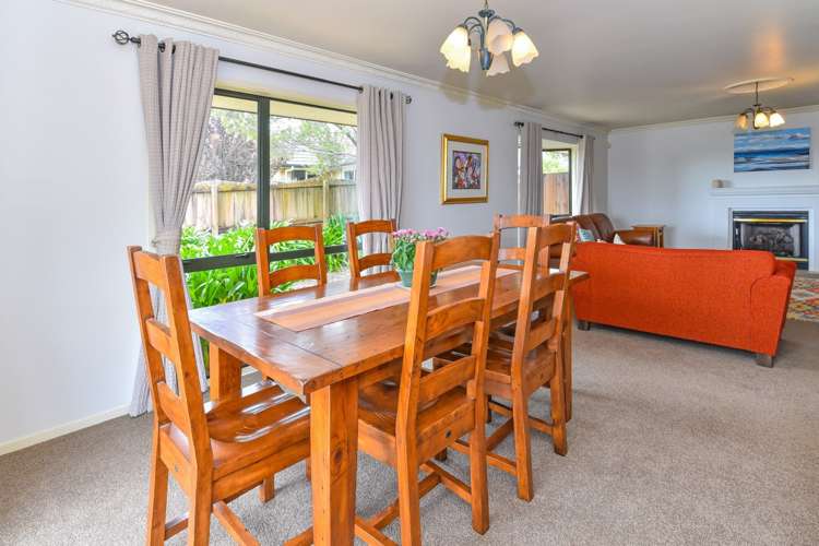 25 Castlehill Court Wattle Downs_20