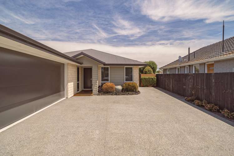 22 Chartwell Street Burwood_20