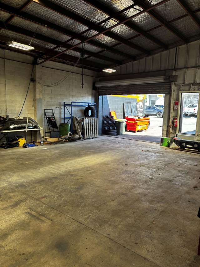 64 View Road Mangakakahi_2