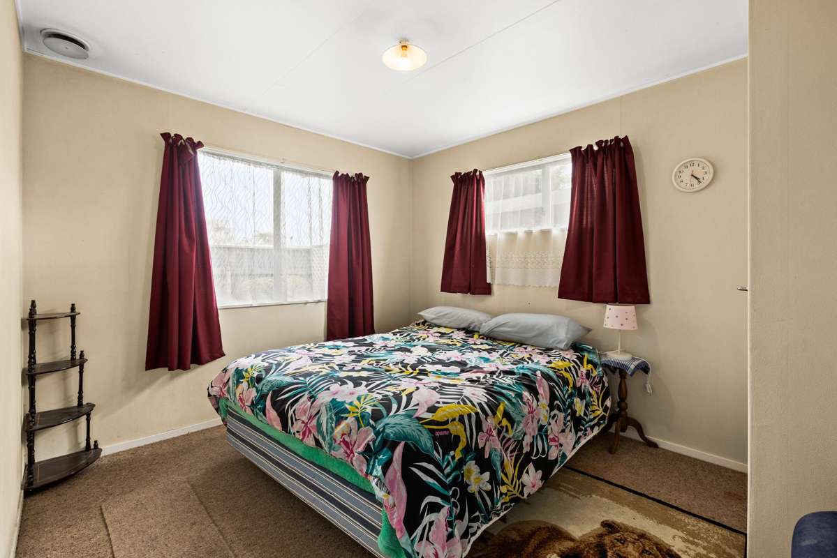 911 Collinge Road_4