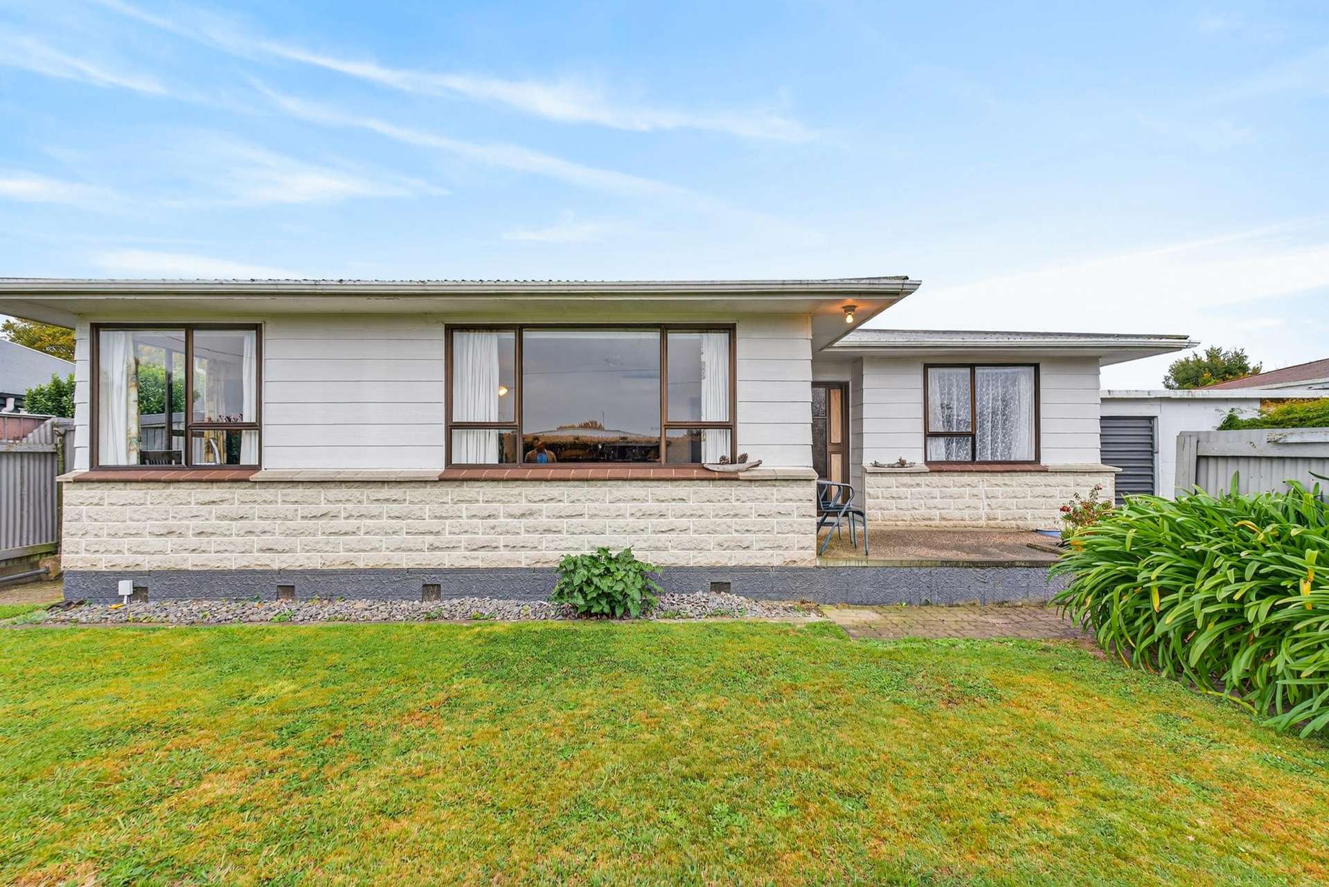 2A Read Crescent Clive_0