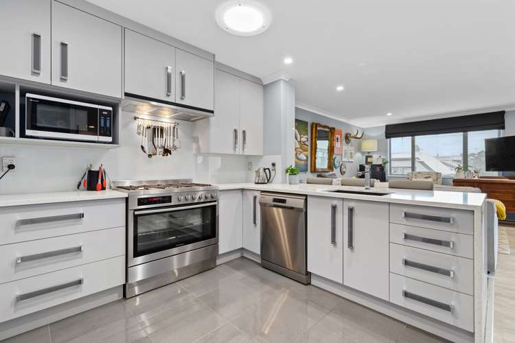 438f Tristram Street Whitiora_11