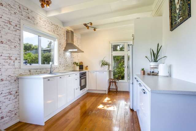 Three Bedroom In Helensville