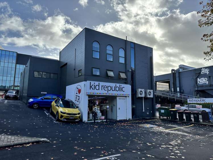 402 Broadway Newmarket_2