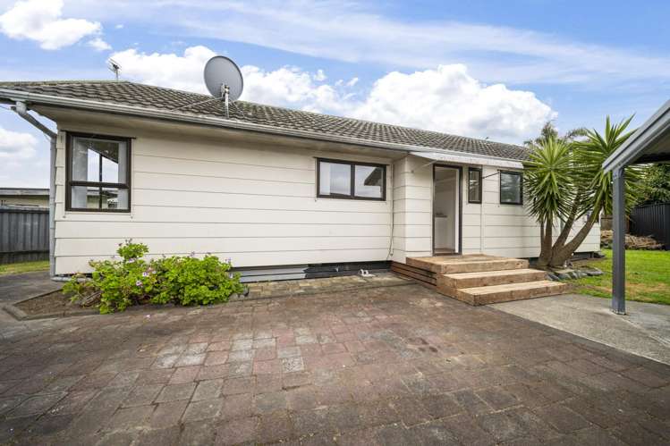 2/12 Edmund Hillary Ave Papakura_14