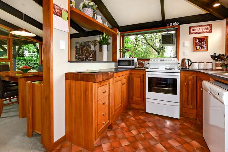 10 Snowdon Place Darfield_8