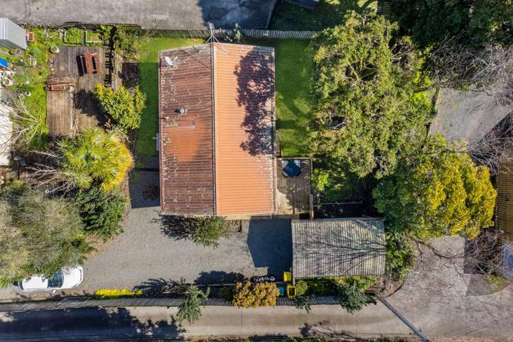 2/115 Beach Road Pahurehure_16