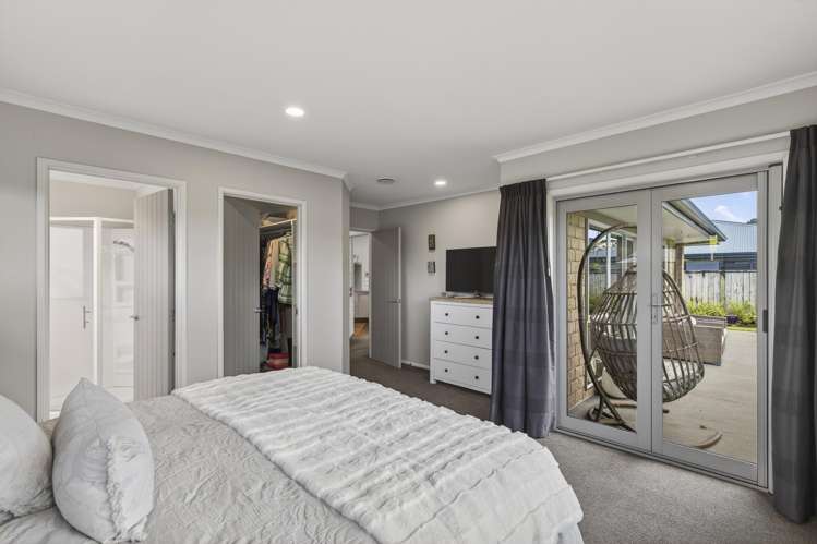 2 Oakwood Drive Highlands Park_17